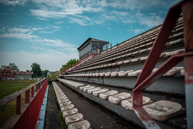 鲍威尔爆发，高诗岩关键三分制胜，山东男篮险胜北京